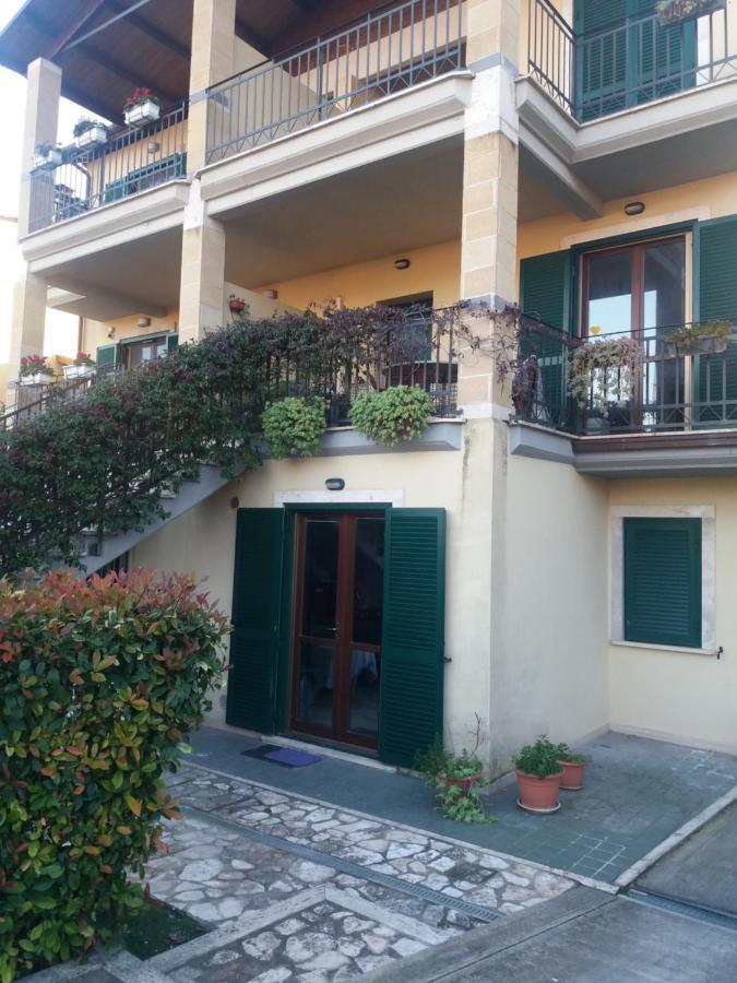 Apartamento Tana Per Gli Ospiti Terni Exterior foto