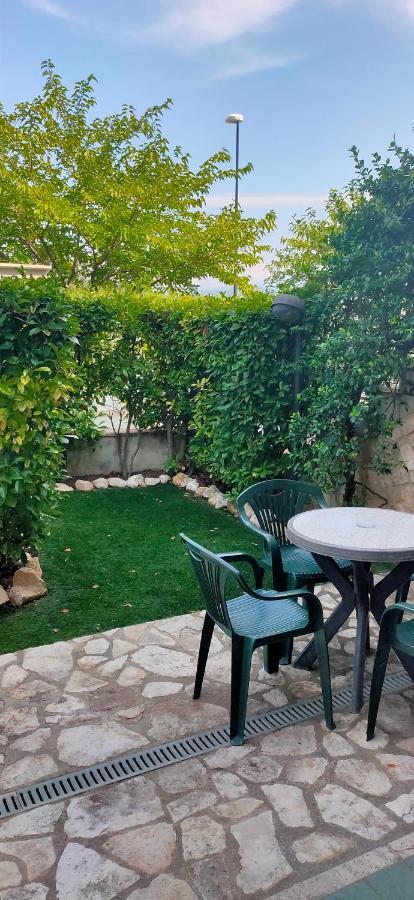 Apartamento Tana Per Gli Ospiti Terni Exterior foto