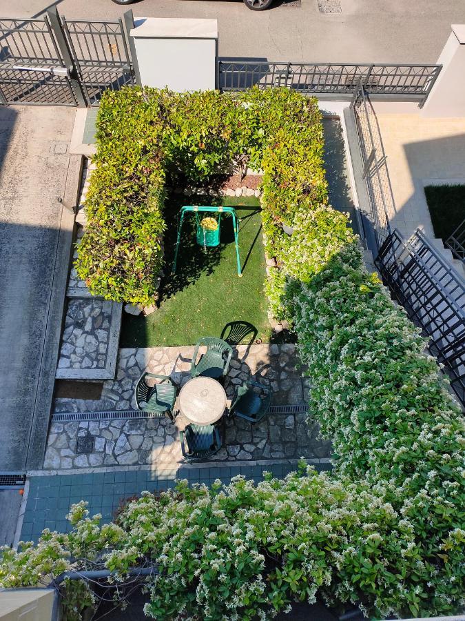 Apartamento Tana Per Gli Ospiti Terni Exterior foto